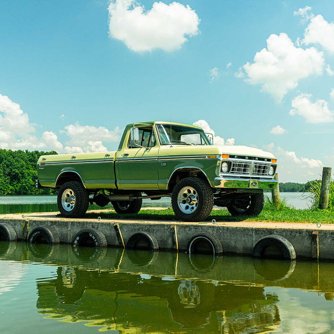 1976 Ford F-250 Highboy (4x4) — photo 6