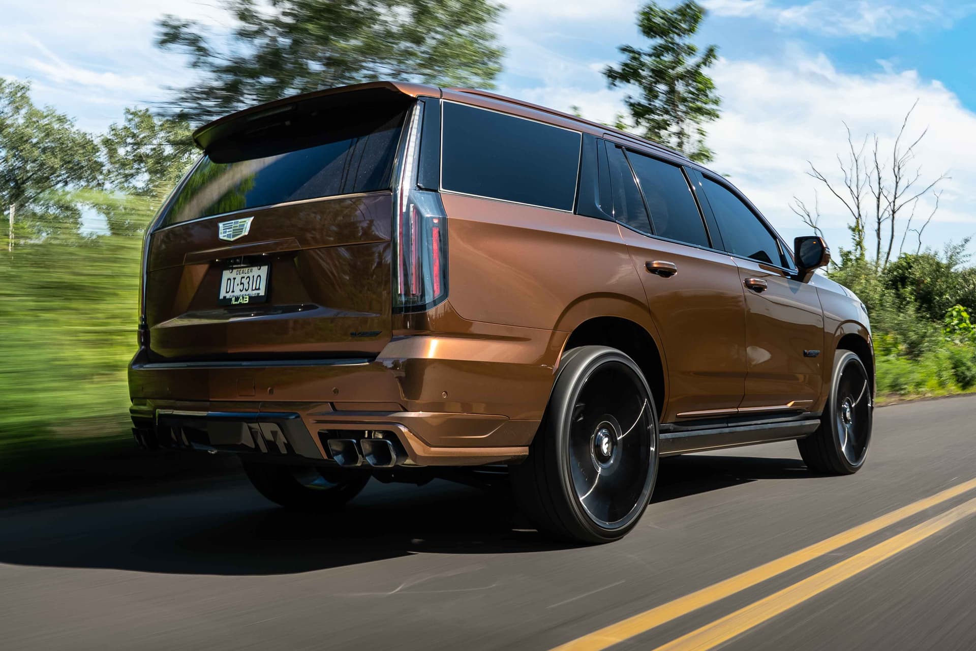 2025 Cadillac Escalade V — photo 4