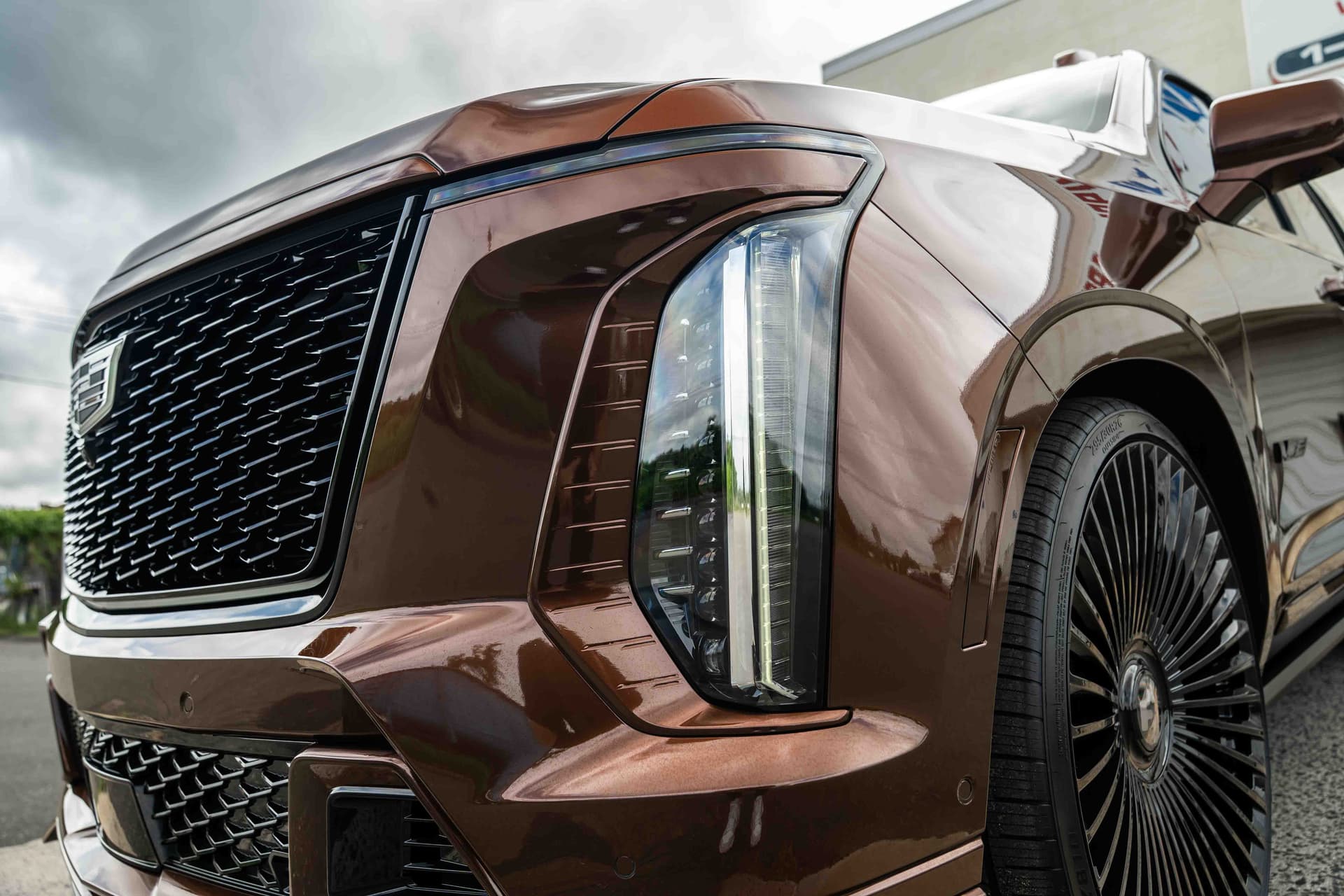 2025 Cadillac Escalade V — photo 8