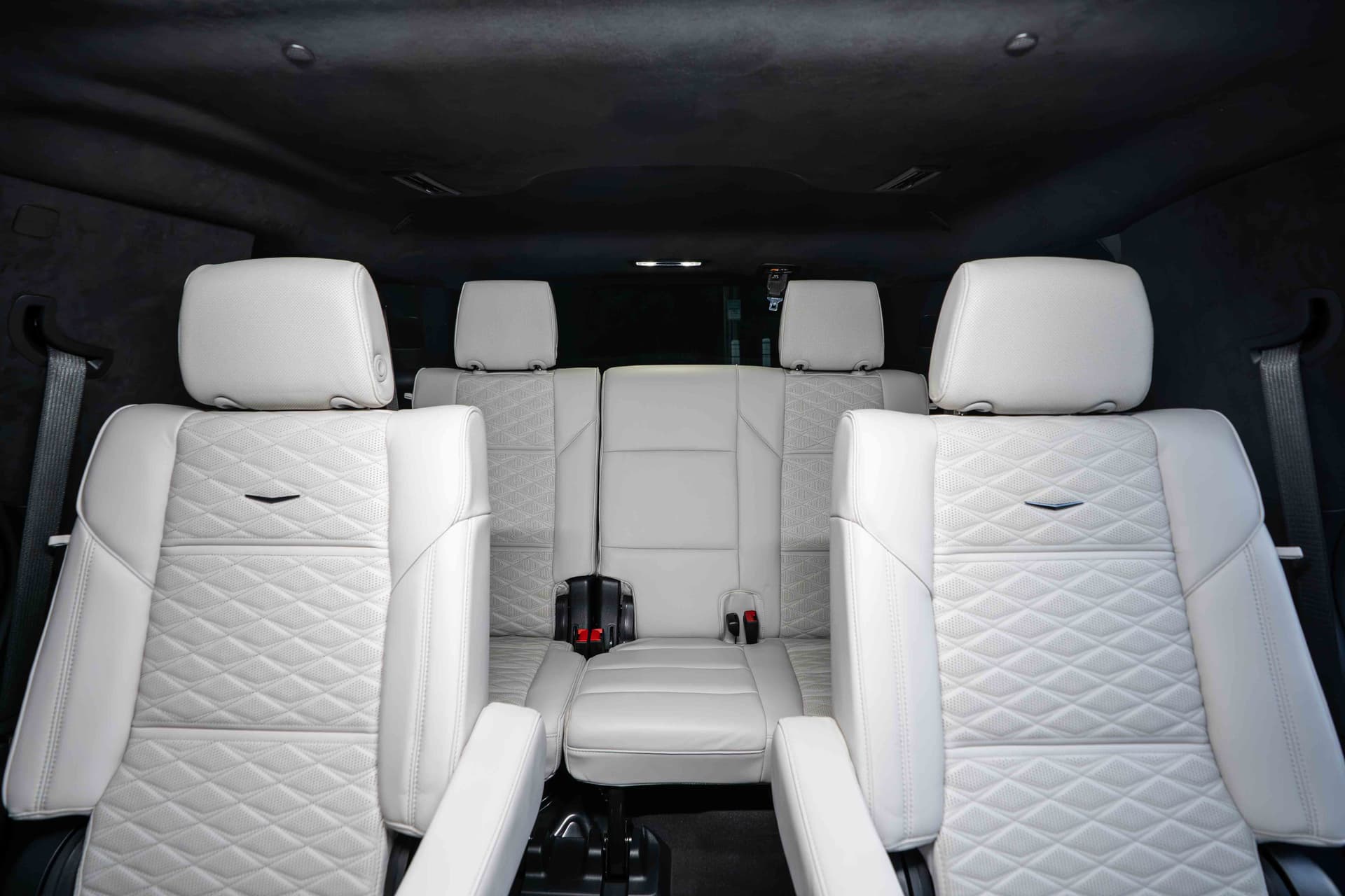 2025 Cadillac Escalade V — photo 21