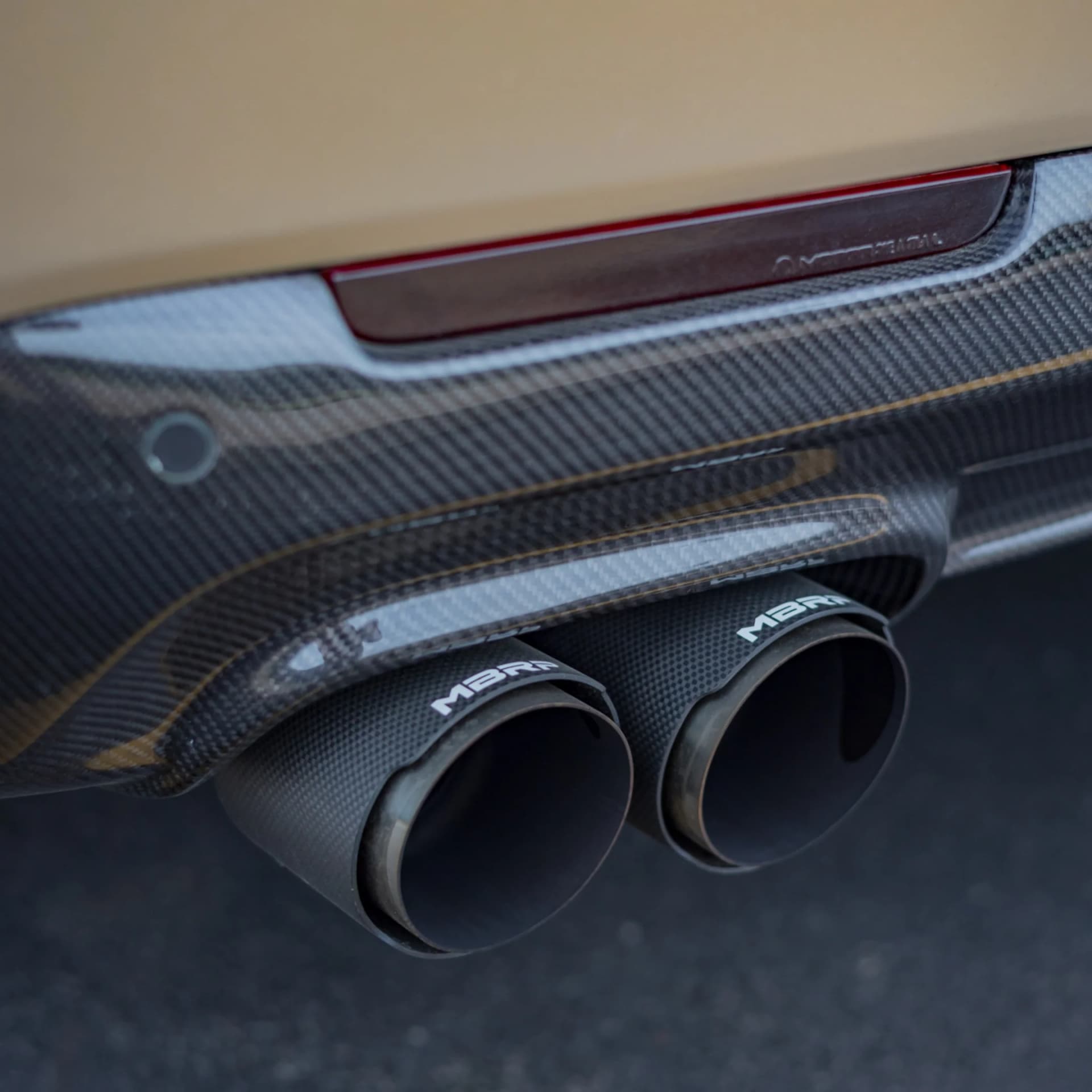 Dodge Challenger SRT Hellcat Widebody — photo 8