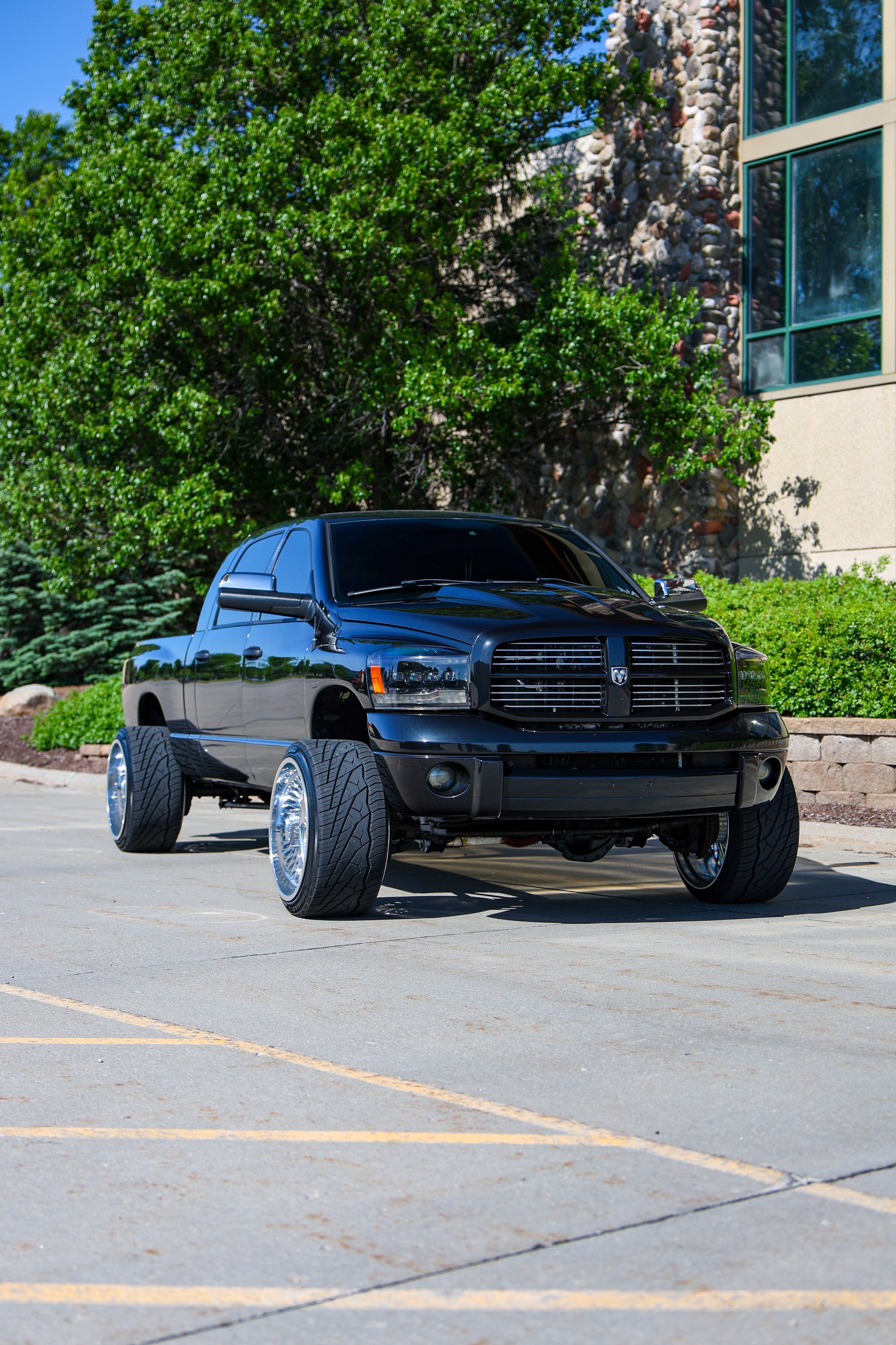 2007 Dodge Ram 2500 Mega Cab — photo 7