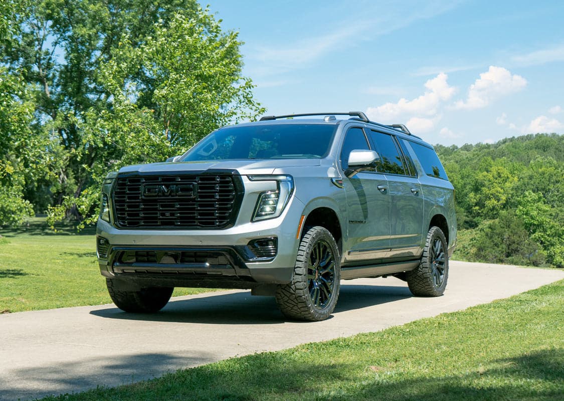 2026 GMC Yukon XL Denali — photo 2