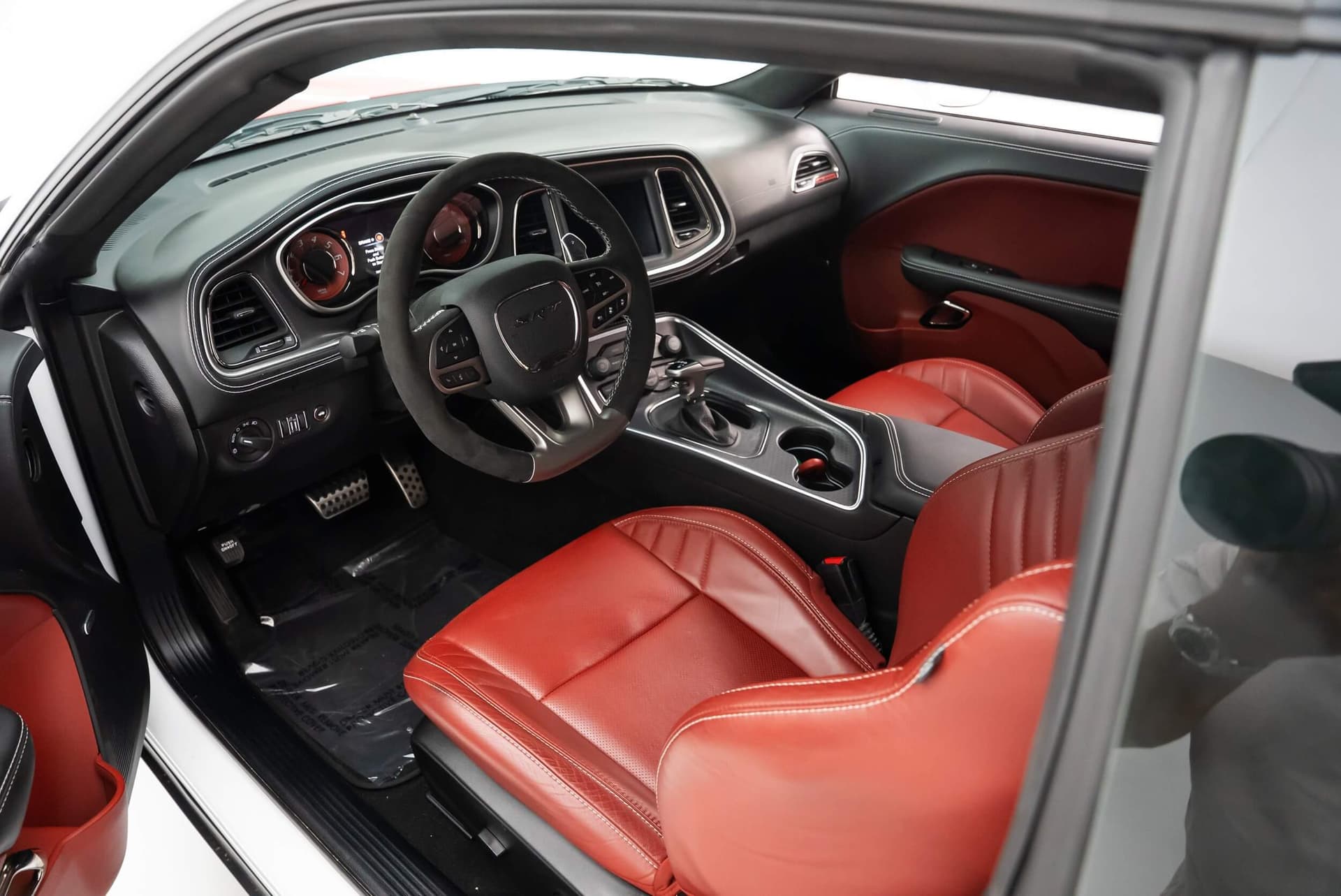 2023 Dodge Challenger SRT Hellcat Jailbreak (Last Call) — photo 6