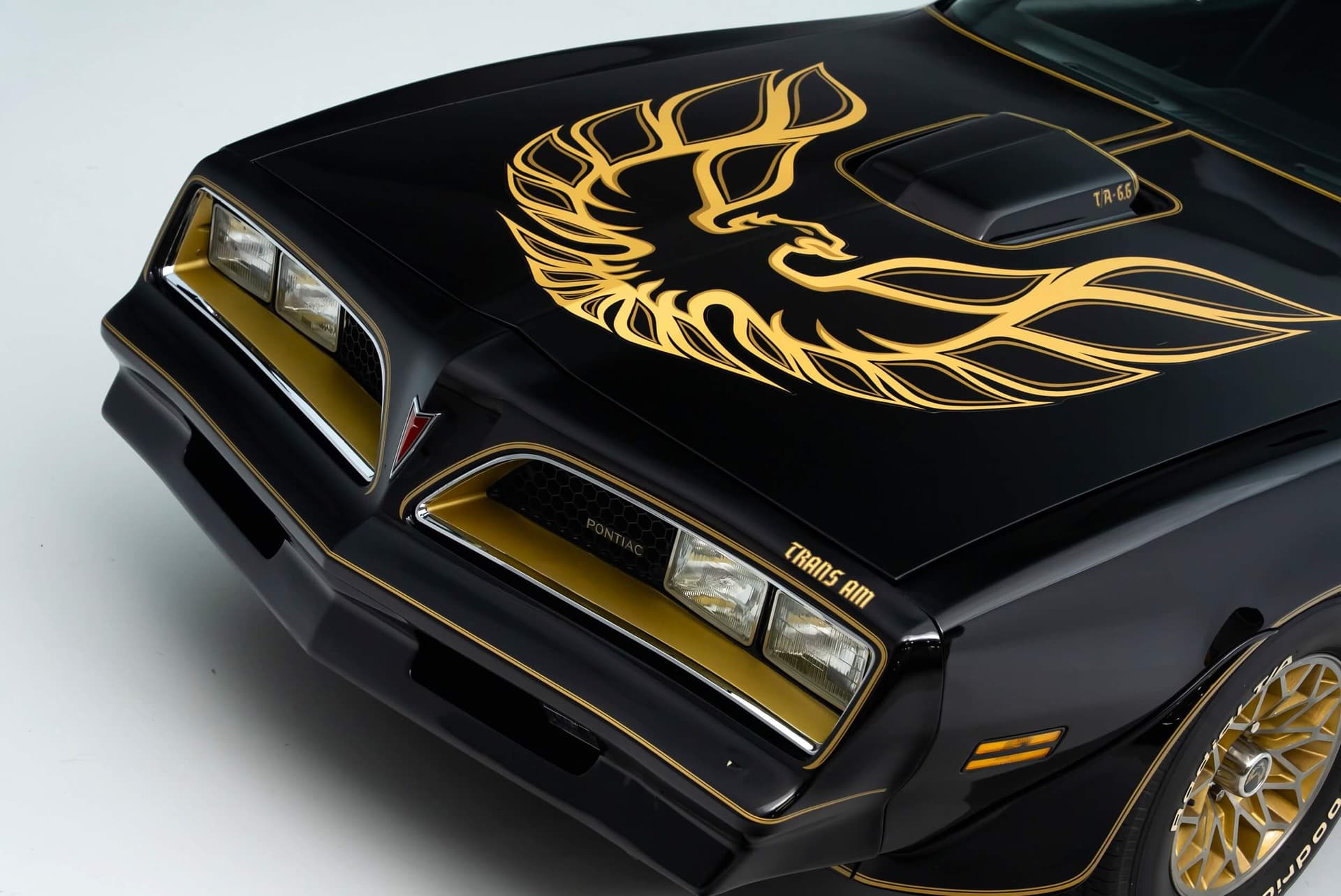 Win a Burt Reynolds-Signed 1977 Pontiac Trans Am Special Edition + $26,000 for Taxes