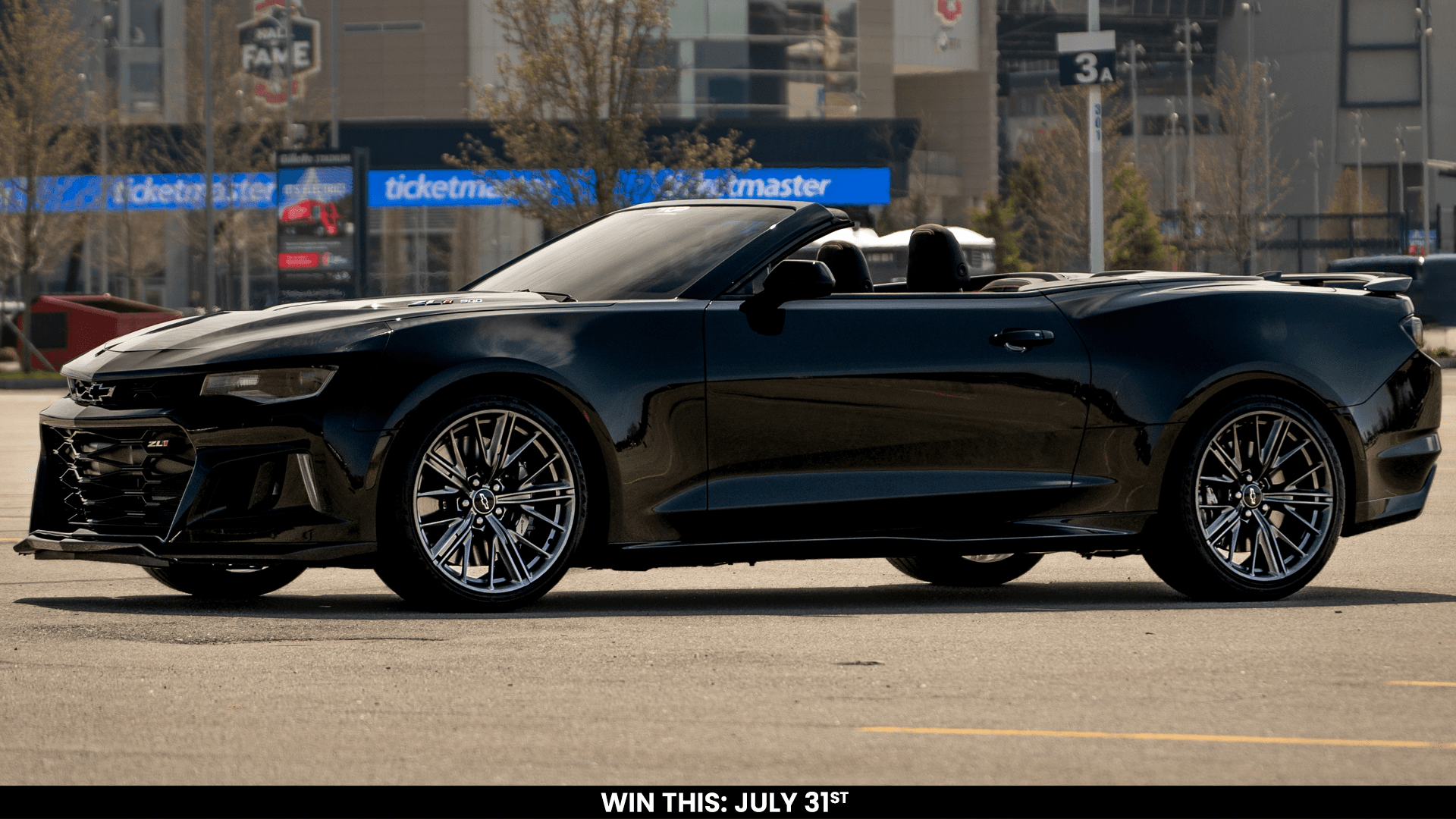 2022 Chevrolet Camaro ZL1 Convertible — photo 2