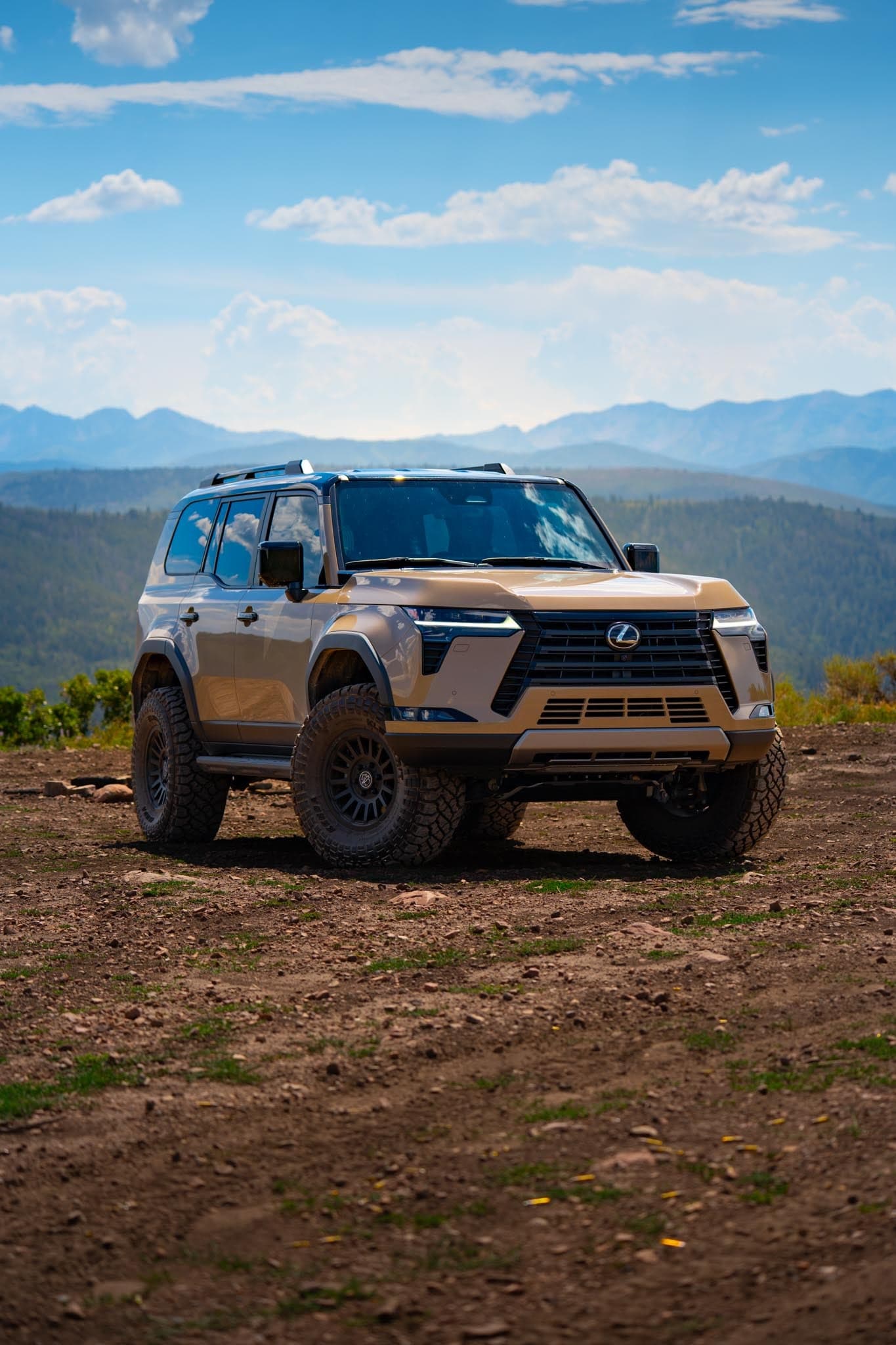 2025 Lexus GX 550 Overtrail — photo 2