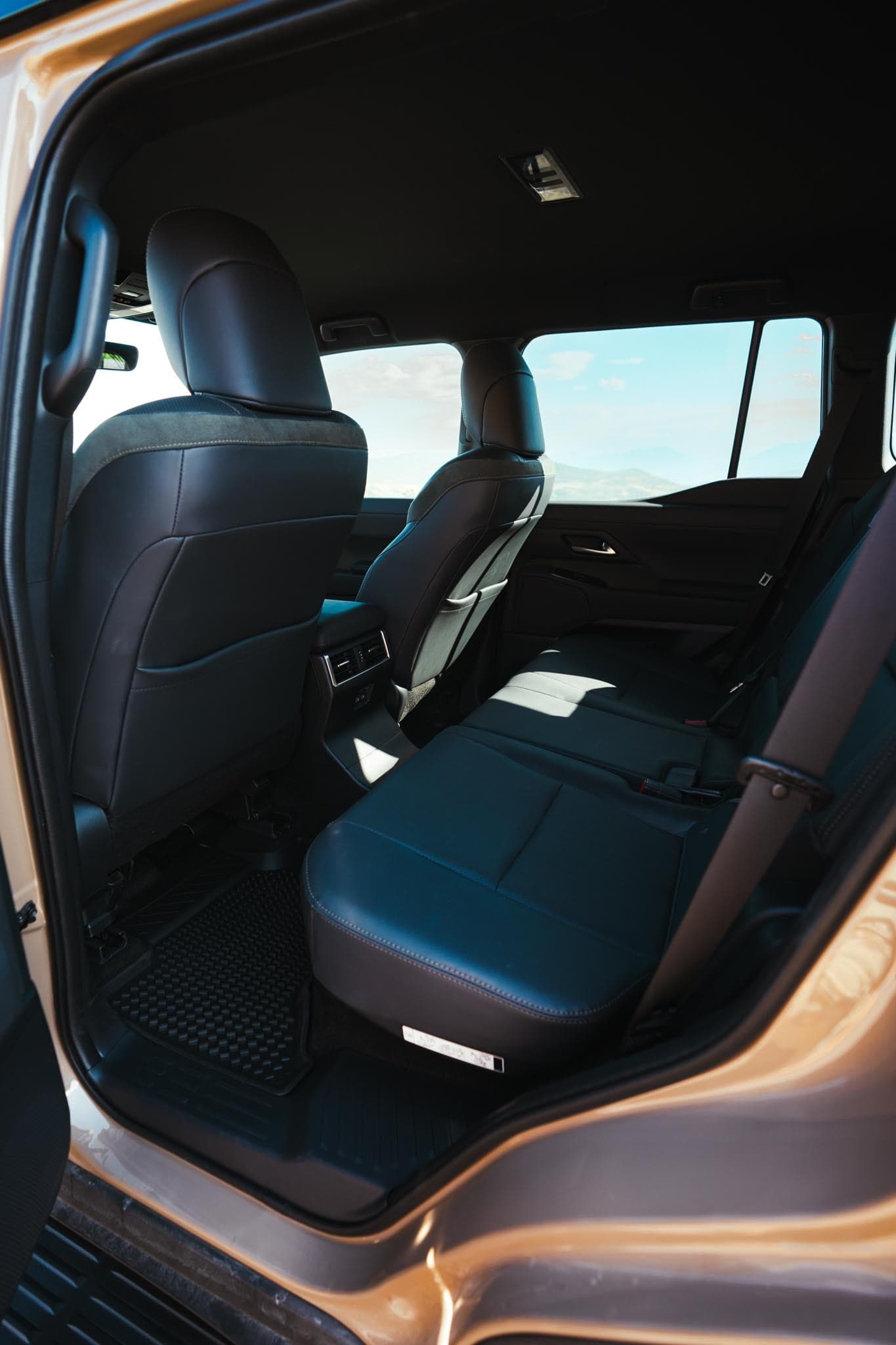 2025 Lexus GX 550 Overtrail — photo 8
