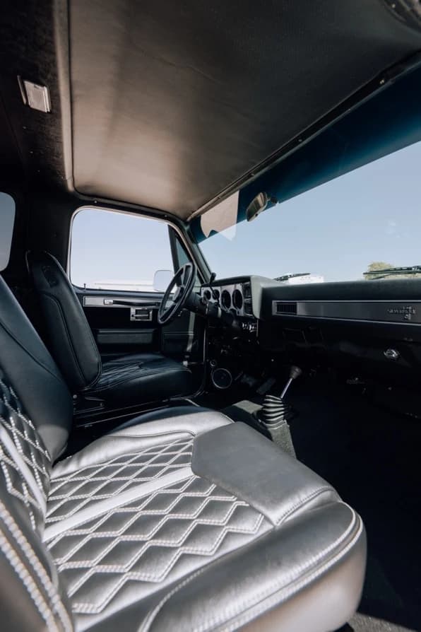 1986 Chevrolet K5 Blazer — photo 16