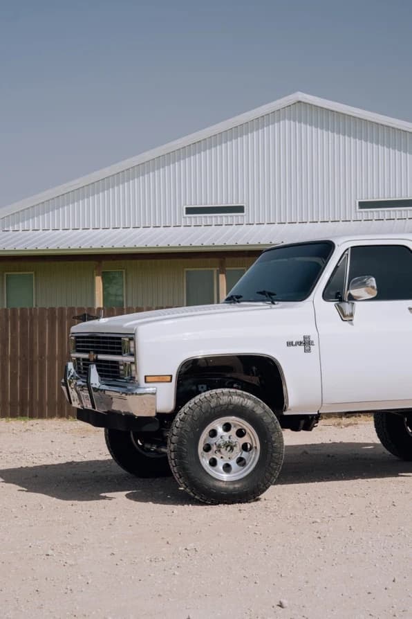1986 Chevrolet K5 Blazer — photo 3