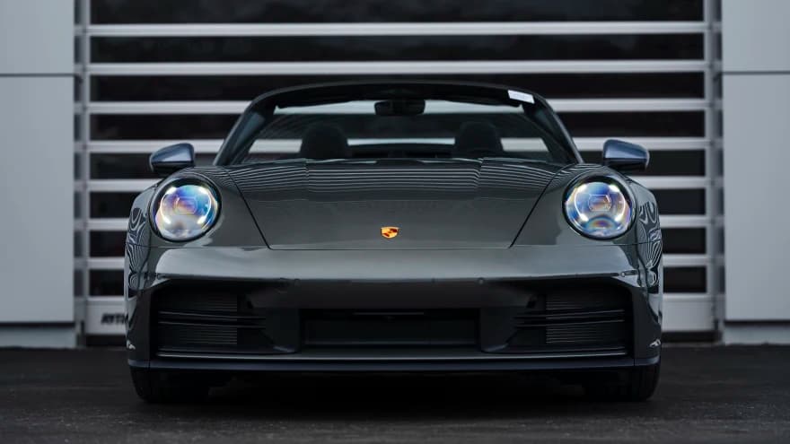 2026 Porsche 911 Carrera T Cabriolet — photo 3