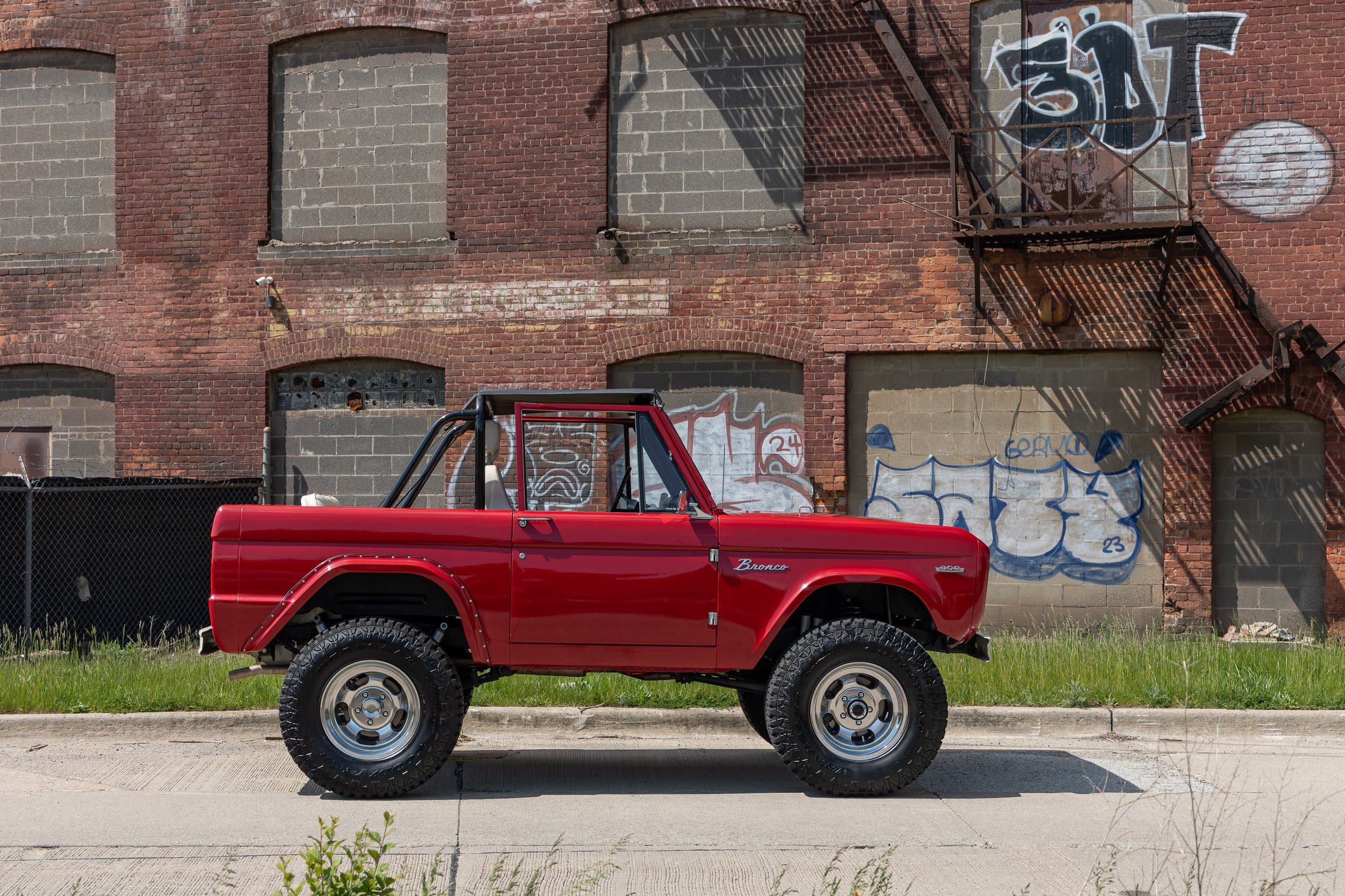 Win a '69 Ford Bronco — 347 Stroker, Holley Sniper EFI