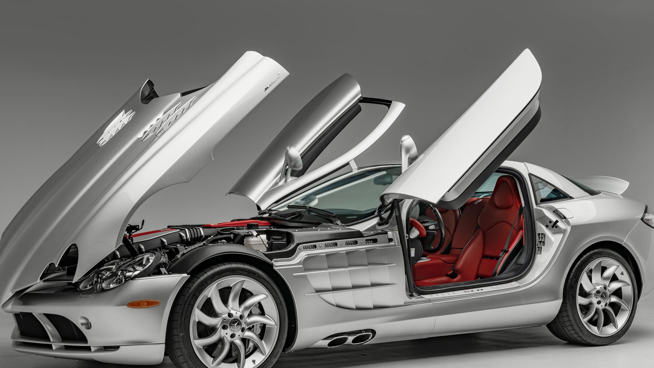 Win a 2005 Mercedes-Benz SLR McLaren (Petersen Automotive Museum Sweepstakes)
